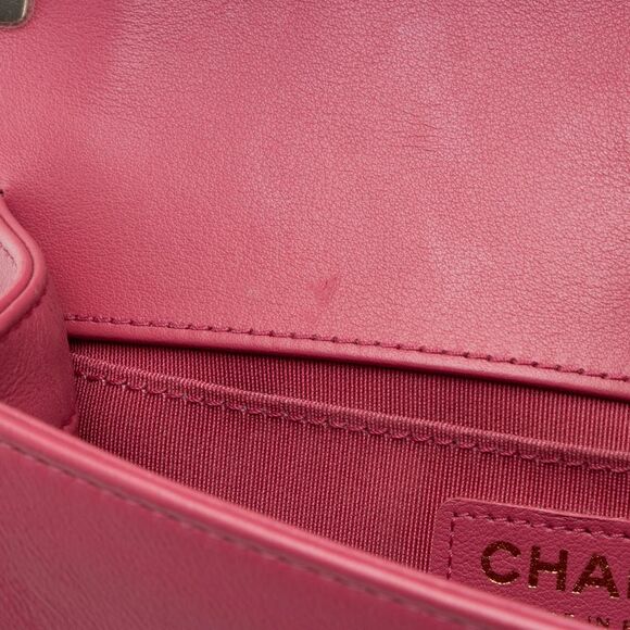 Chanel Lambskin Tweed Small Boy Bag - Picture 11 of 16